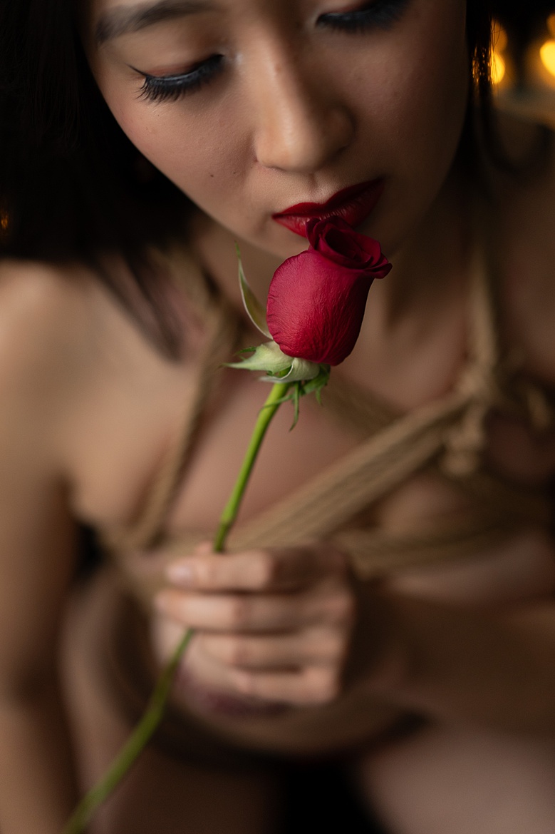 luxury boudoir photography detroit ferndale studio magan rogers